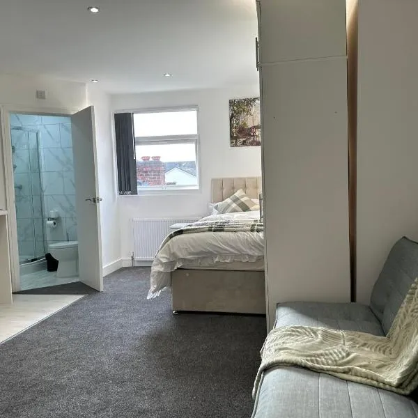 Regent Luxury Studio, hotel v destinaci Coventry