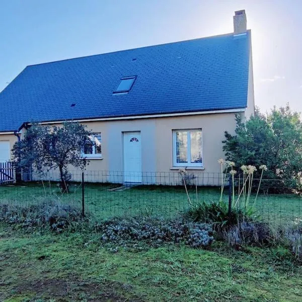 Maison a 400 m de la mer, готель у місті Saint-Germain-sur-Ay