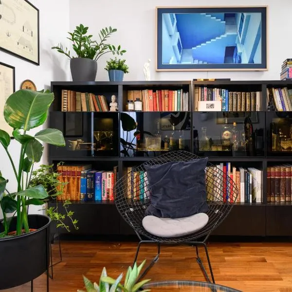Designer Two-Bedroom Apartment, hotel ve Splitu