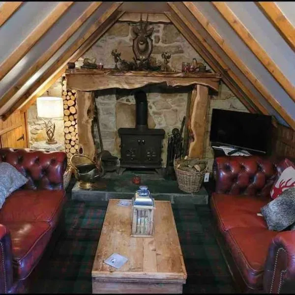 Baidland Escapes 2 bedroom cottage With hot tub, hotel v destinaci Dalry