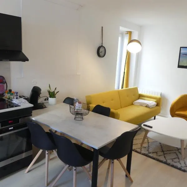 Superbe Maison Rénovée en Centre-ville – hotel w mieście Saint-Pierre-dʼOléron