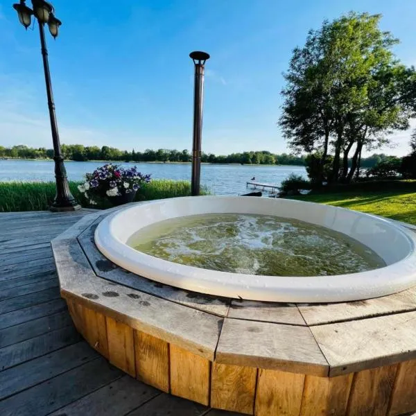 AGUONA ROYAL OASIS, hotel v destinaci Molėtai