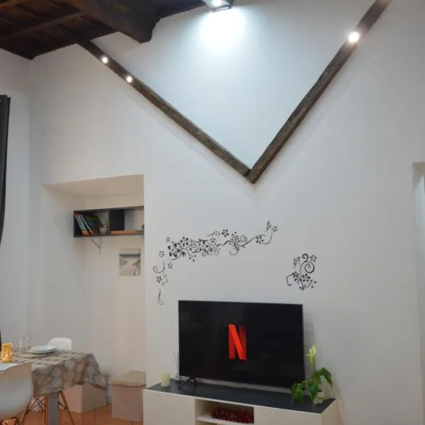 Domus Cavour, hotel in Civitavecchia