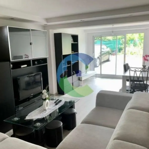 appartement au rez de jardin – hotel w mieście Morangis