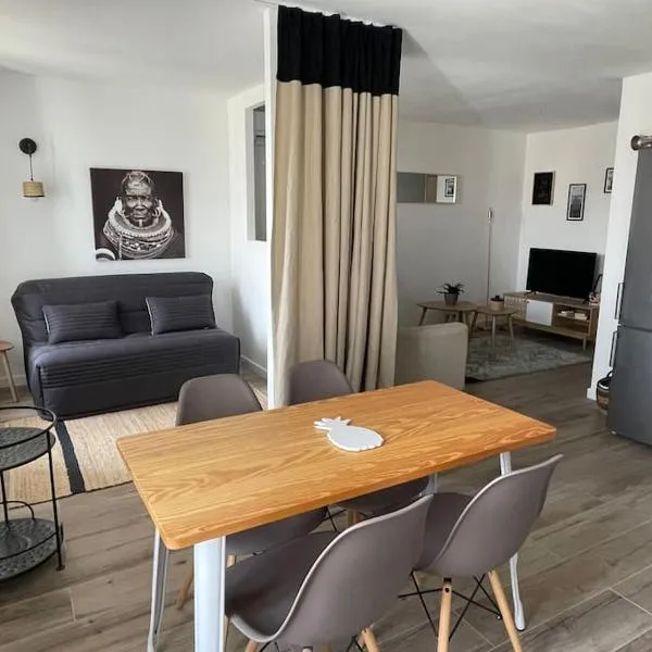 Très bel appartement, port Sanary,, hôtel à Sanary-sur-Mer