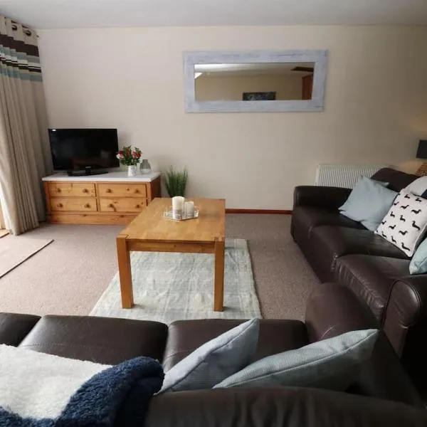 Cheerful spacious 2 bedroom holiday home St Anns 12, hotel in Gunnislake