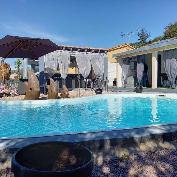 A Casa di Mariano, hotel v destinaci Alata