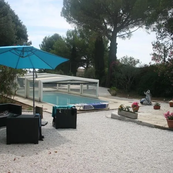 Villa, avec piscine chauffée, hotell i Servian