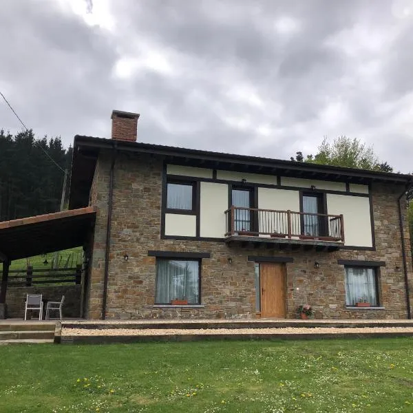 Casa Rural Launtzin Landetxea, hotel en Areatza