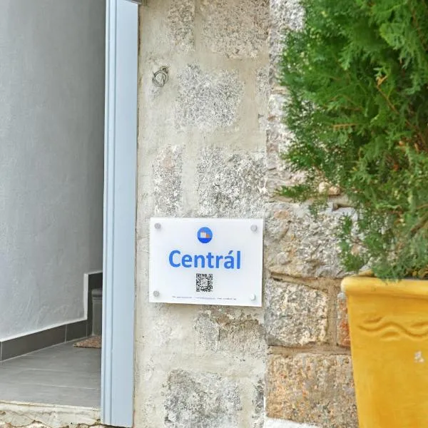 Centrál, ξενοδοχείο στην Ύδρα