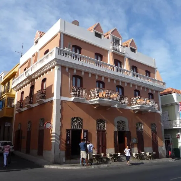Royal Mindelo Suite, hotel in Baia das Gatas