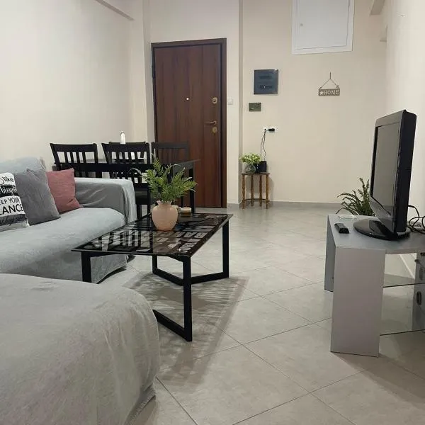 Cozy Apartment in Nea Palatia-Oropos, hotelli kohteessa Malakása