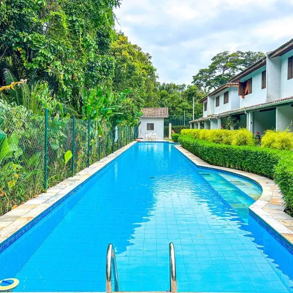 Casa com piscina em Riviera de Sao Lourenco SP, ξενοδοχείο σε Riviera de Sao Lourenco