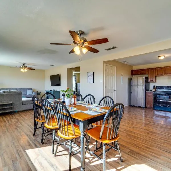 Portales में, होटल Pet-Friendly Portales Home Rental Near ENMU!