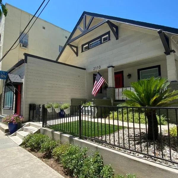 Family Laundry & Spa, hotel in Sacramento