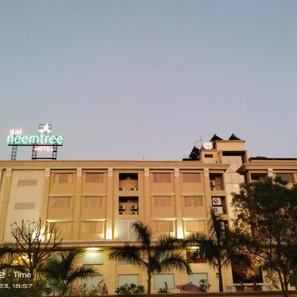 Sai Neem Tree Hotel, hotel in Ïsgaon