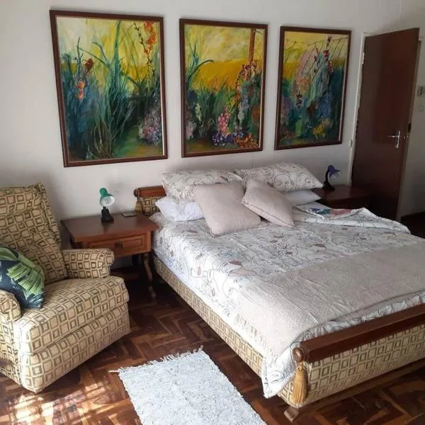 15 President Street in Parys, hotel in Parys