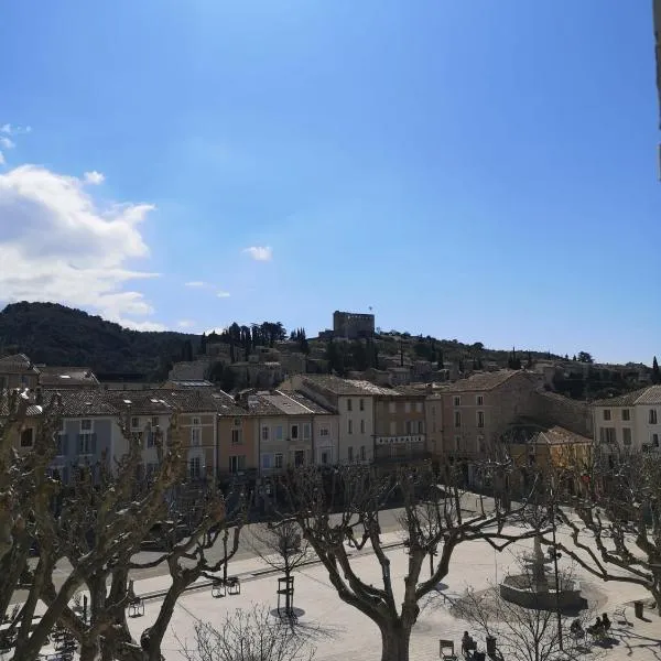 Oasis de 42 m2 I Cosy I Cœur de ville I Lit 160x200, hotel v destinaci Vaison-la-Romaine