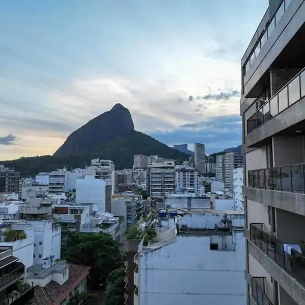 Flat luxo com vista maravilhosa coração do Leblon