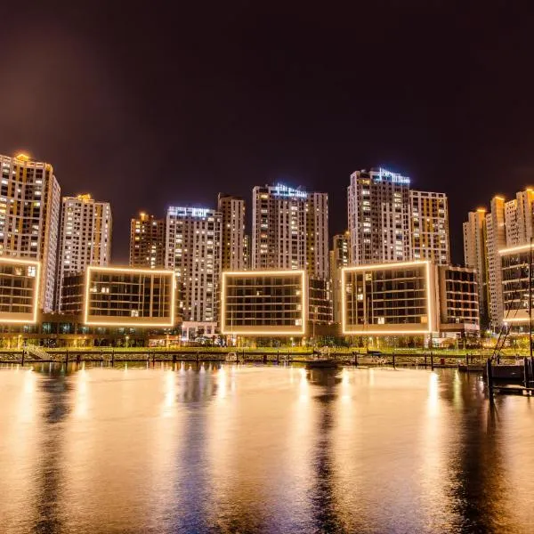 Ocean Marina Suite View, khách sạn ở Yeosu
