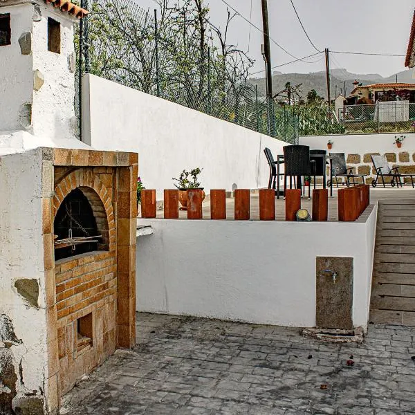Live Adeje Taucho Relax Place with Terrace, hotel v destinaci Adeje