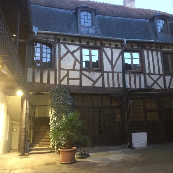 le vieux relais, hotel in Cosne-Cours-sur-Loire