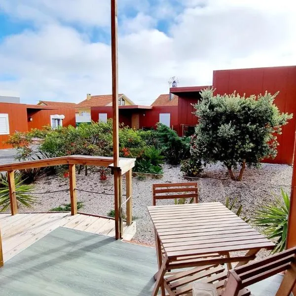 Family Surf Home - Bungalow 4, Hotel in Santo Isidoro