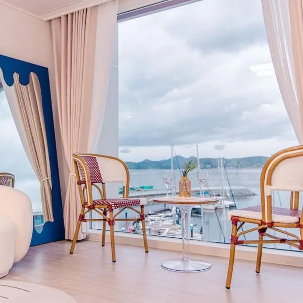 The castle ocean suite, khách sạn ở Yeosu