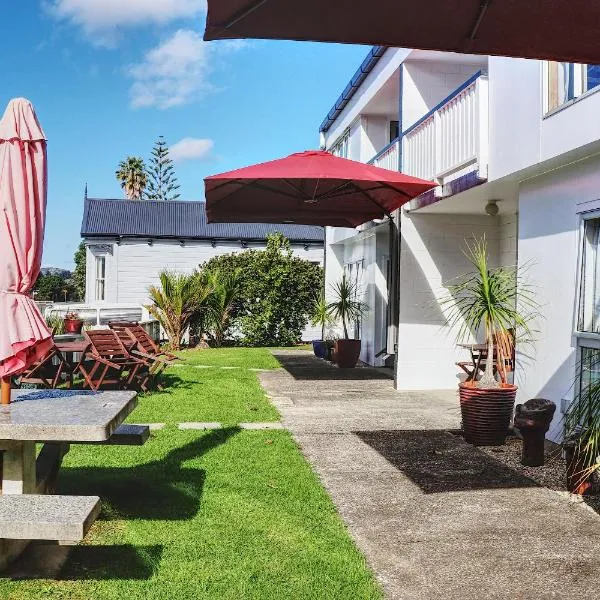 Al Louise Accommodation, hotel v destinaci Mangonui