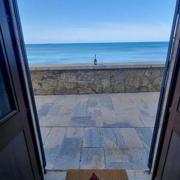 Una finestra sul mare, hotell sihtkohas Trapani