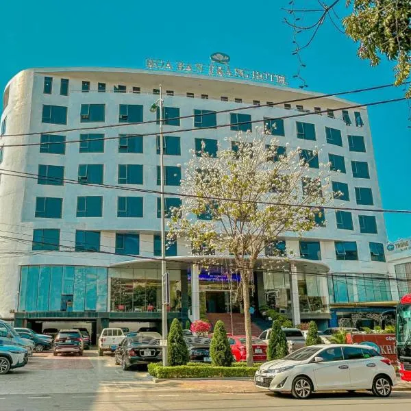 Khách Sạn Hoa Ban Trắng, hotell sihtkohas Sơn La