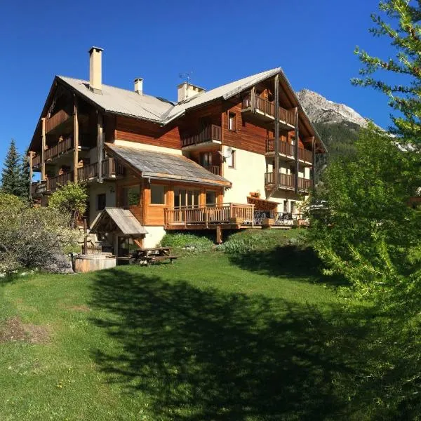 Hôtel L'Echaillon, hotel v destinaci Névache
