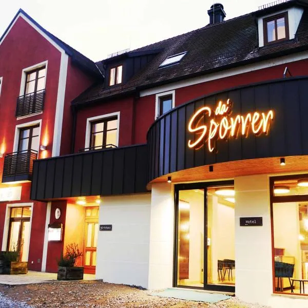Da`Sporrer Hotel & Wirtshaus, viešbutis mieste Neunburg vorm Wald