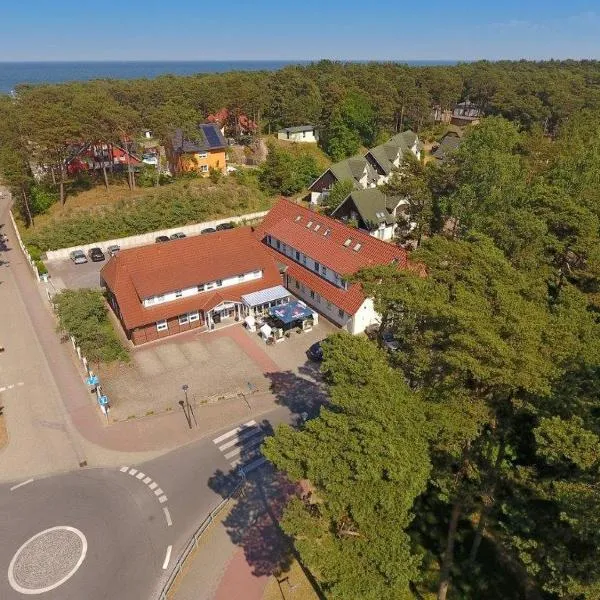 Strandhotel Sanddorn, מלון בטראסנהיידה