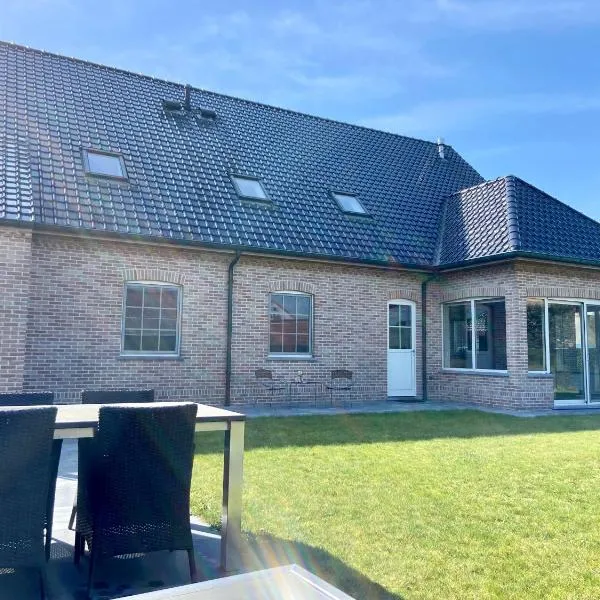 Vakantiewoning Scheewege met jacuzzi、Wingeneのホテル