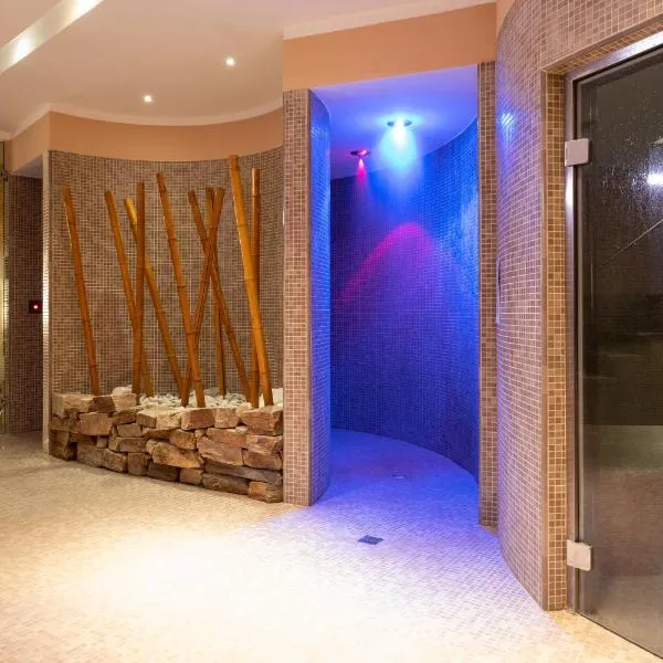 The Ziba Hotel & Spa, khách sạn ở Peschiera del Garda