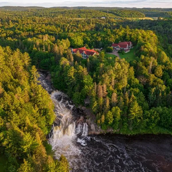 Le Baluchon Éco-villégiature, hotel v destinaci Saint-Paulin