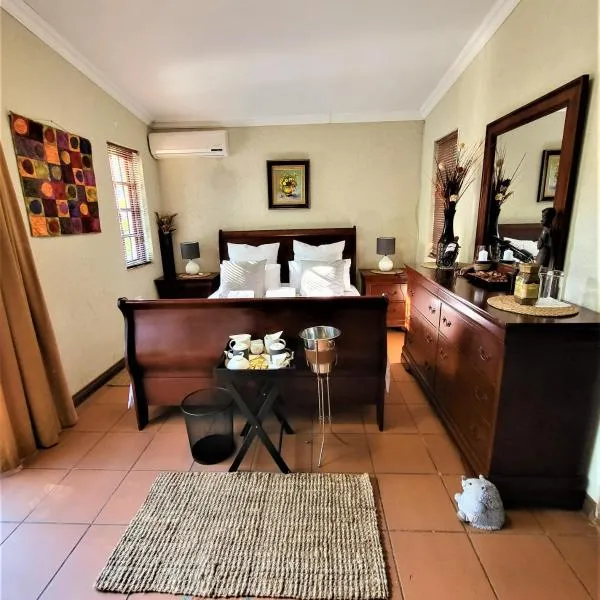 Guesthouse Private Room with Garden and Pool, hotel v destinaci Gaborone