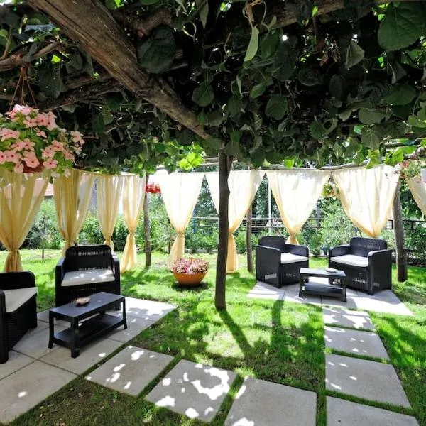 Mon Reve 2, hotel v destinaci Pianillo