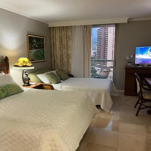 Aloha Gem Studio - 2 bed with high speed WIFI - Luana Waikiki Hotel & Suite 917, 2045 Kalakaua Avenue HI 96815, hotel in Honolulu