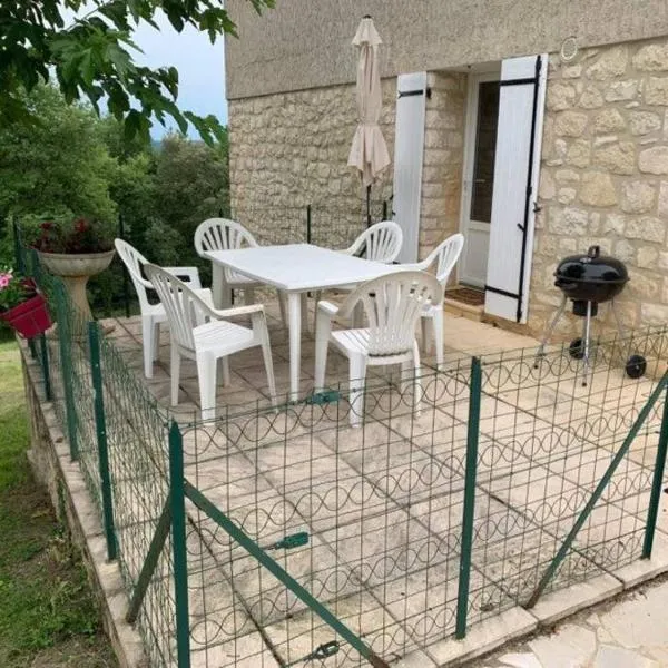 Gîte le Tilleul, hotel in Les Farges