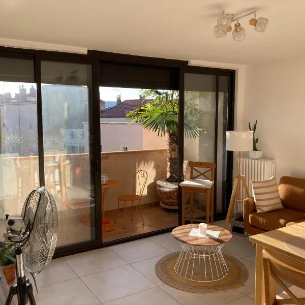 L'appartement du bonheur - Au Cœur des Volcans d'Auvergne sur la Route du Sud, hotel v destinaci Issoire