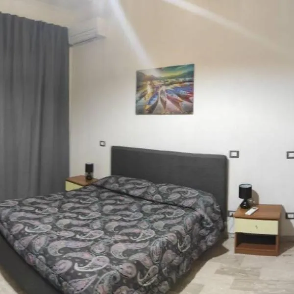 Casa Alea - Appartamento turistico - Paola-, hotel Paolában