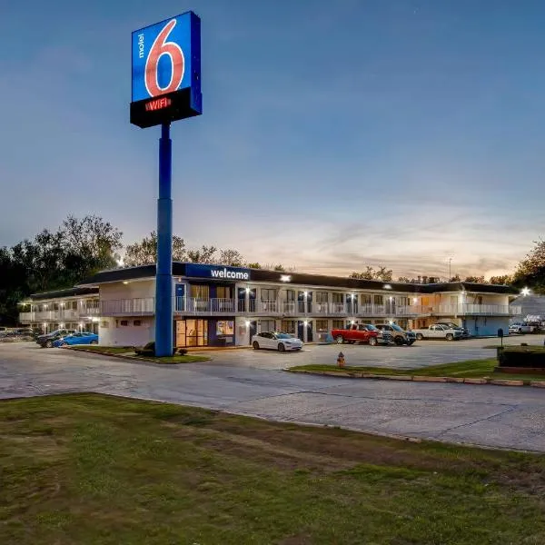 Motel 6-Port Allen, LA - Baton Rouge, hotel v destinaci Port Allen