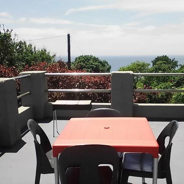 Sea view, self-catering, vacation apartment., hotel v destinaci Elysium