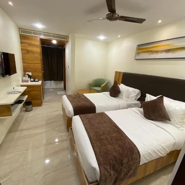 HOTEL TOUCHWOOD, hotel in Visakhapatnam