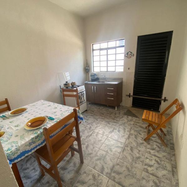 Apartamento Inteiro Central 2 Quartos e Kitnet Inteira 01 quarto - Foto 4