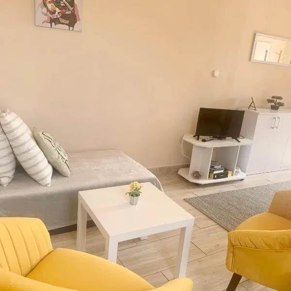 Lelle -kert Apartman 03, hótel í Balatonlelle