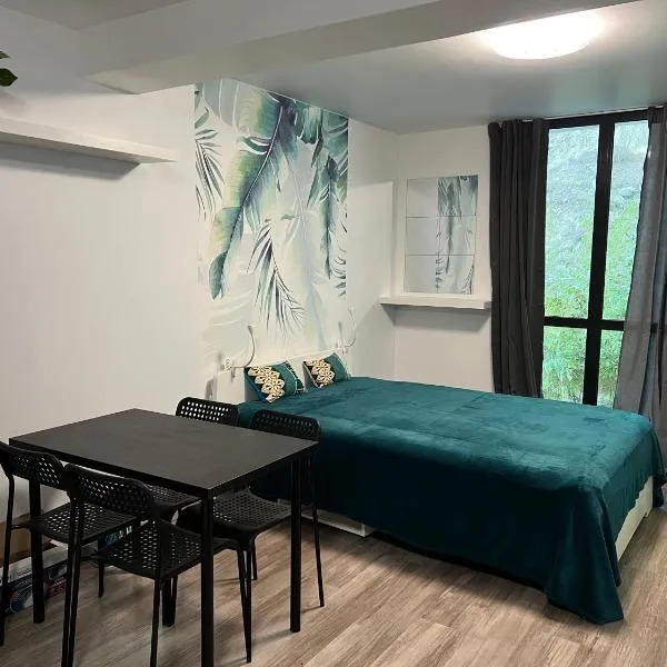 Carry centre au calme, hotel in Carry-le-Rouet