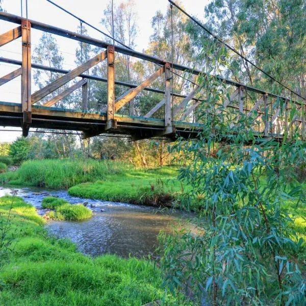 Alpine Riverside Accommodation, hotelli kohteessa Dandongadale